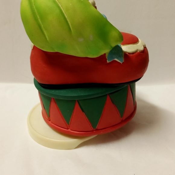 Vintage Revolving Musical Christmas Decorations Plays Soft & Turns Very Slow - Picture 5 of 10